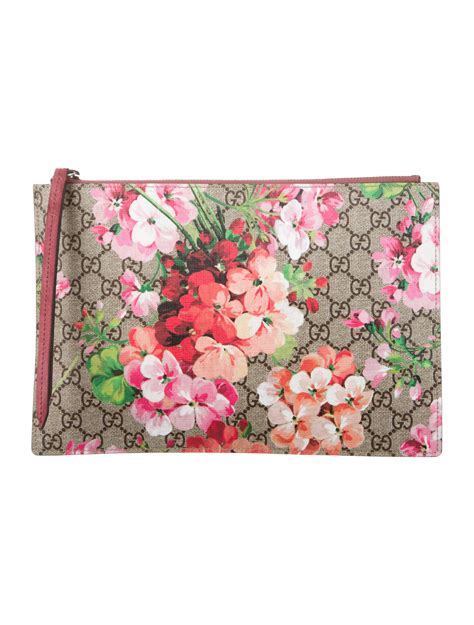 gucci bloom coin purse|gucci gg blooms clutch.